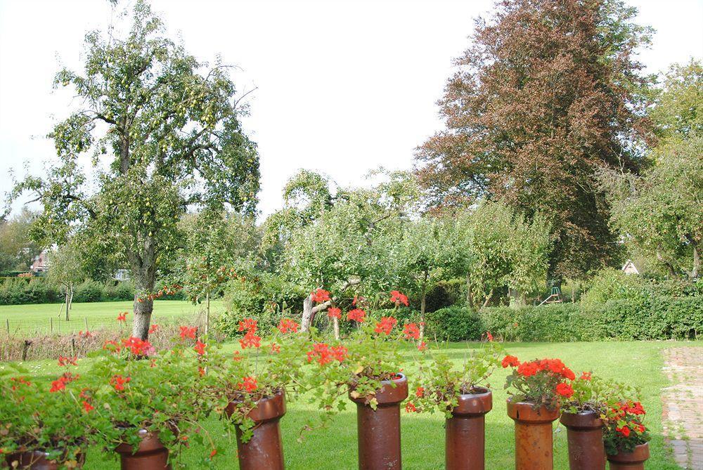 B&B Blauwestadhoeve Midwolda Exterior photo